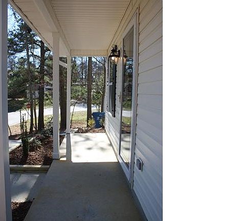 3rd image of 720 Artelia Dr