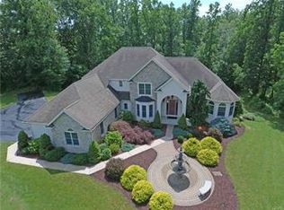 378 Stonegate Rd, Wind Gap, PA 18091