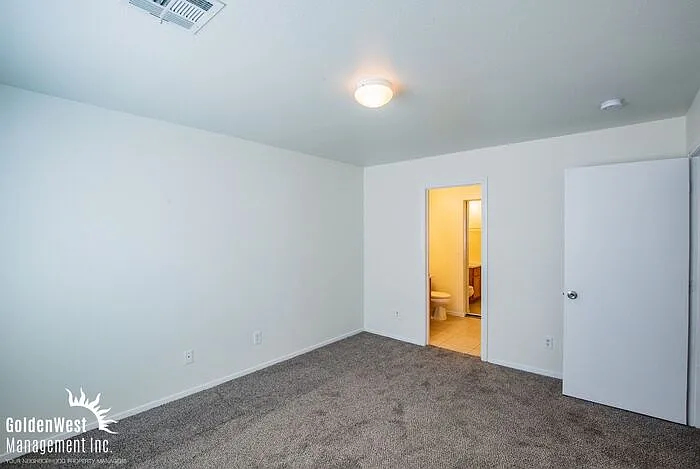 9943 Delicate Dew St — Photo 10