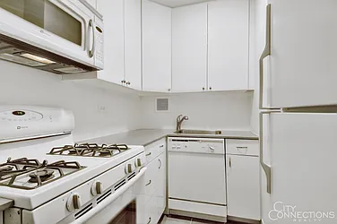 Rented by City Connections Realty