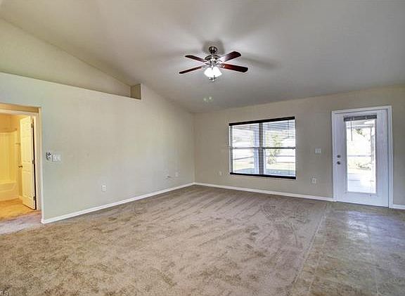 5th image of 2123 NE 19th Pl