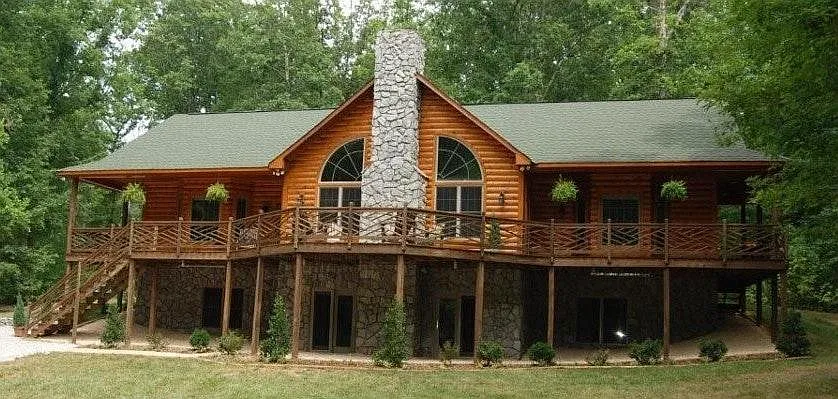 55 Fleetwood Ln