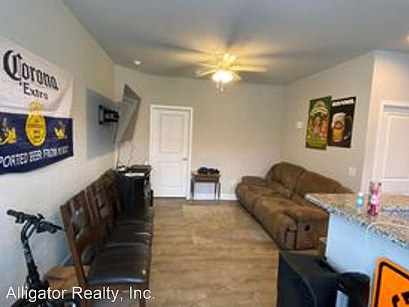 2nd image of 622 NW 3rd Ave Unit 4