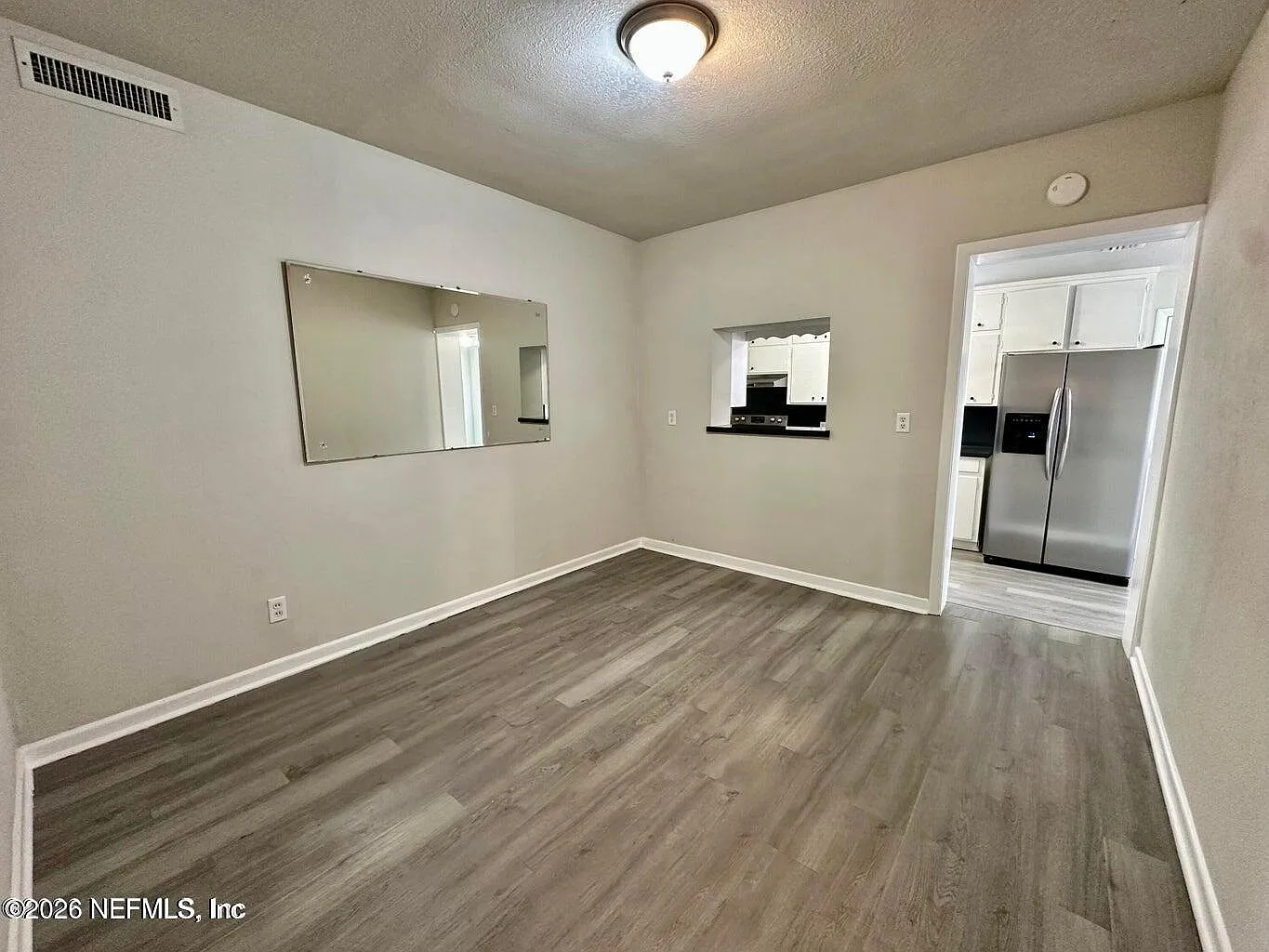 4 bed, 2.0 bath, 1419 sqft, $1,600 — Photo 2