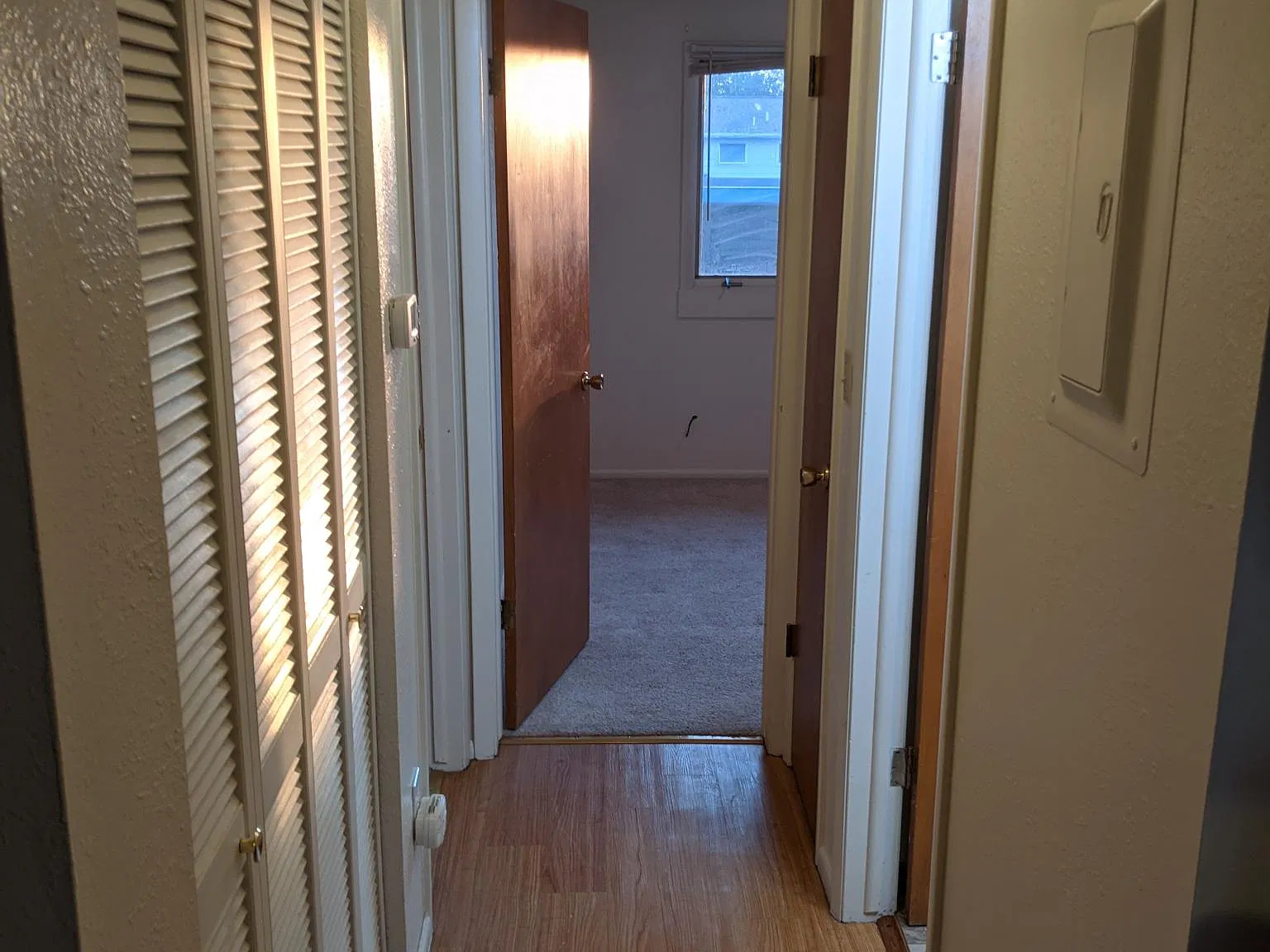 205 S 19th Ave — Photo 3