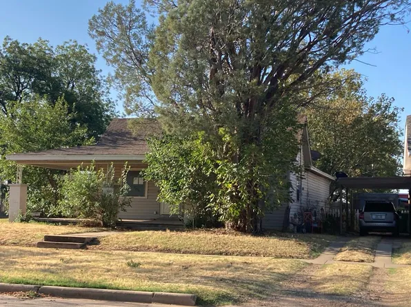 418 W Lincoln St, Mangum, OK 73554