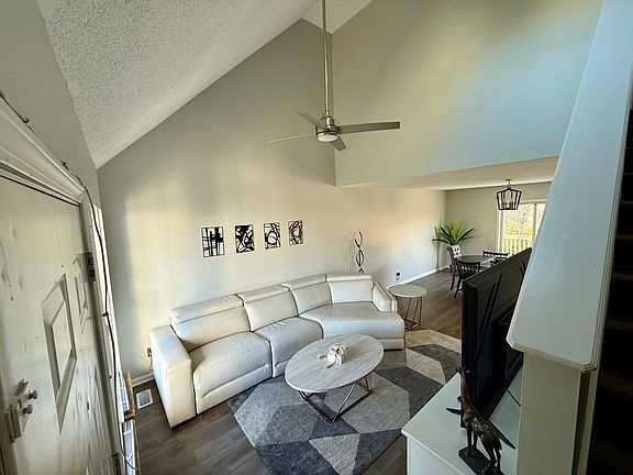 4th image of 1821 Kingbird Ln