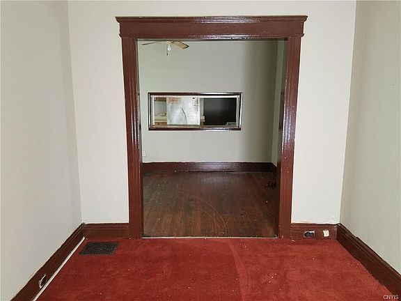 5th image of 338 Primrose Ave #40