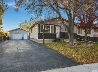 98 Magee Crescent, Regina, SK S4R 6K5