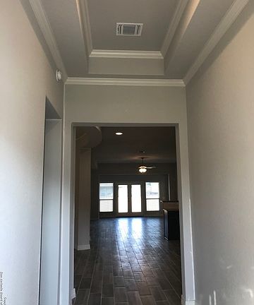 3rd image of 1407 Garden Laurel