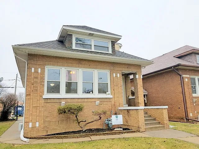 130 Bellwood Ave photo 1