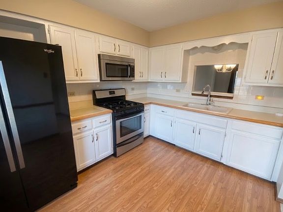 3rd image of 809 Shagbark Rd #0