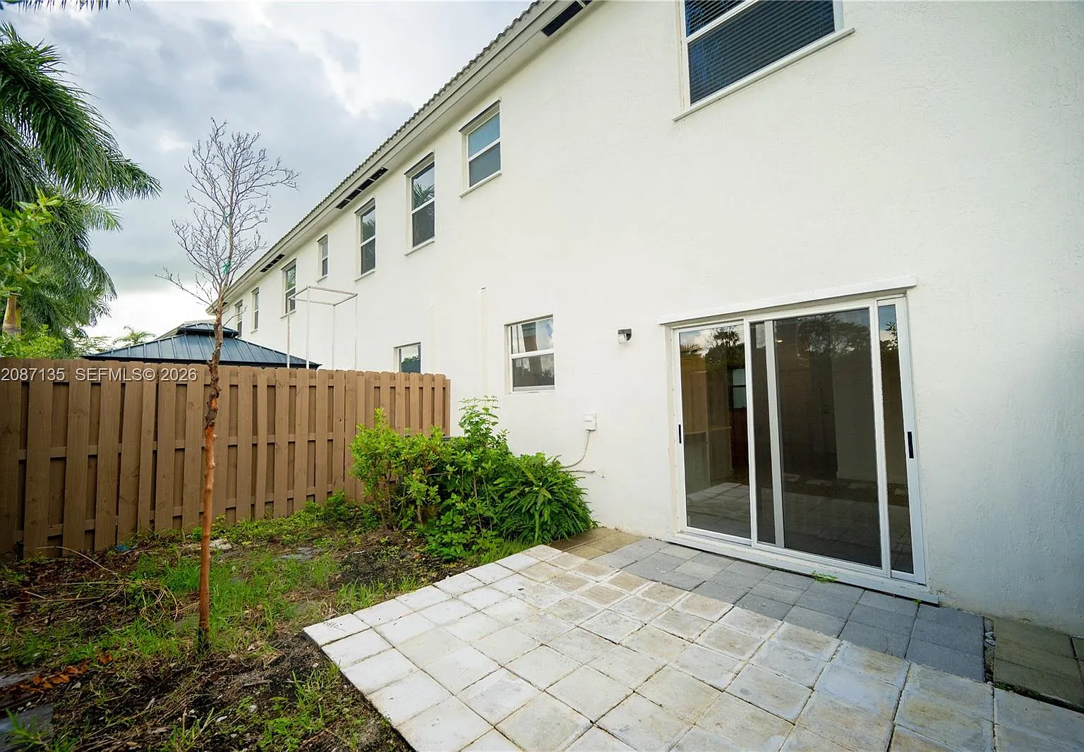 Keys Gate Residential — Photo 4