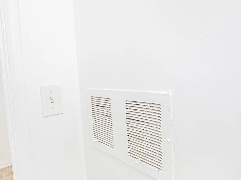 1024 Menlo Ave #6 — Photo 11