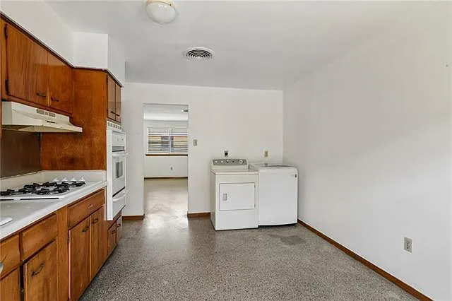 1313 Flanders St — Photo 6