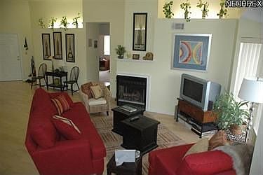 5th image of 349 Village Pointe Dr APT C