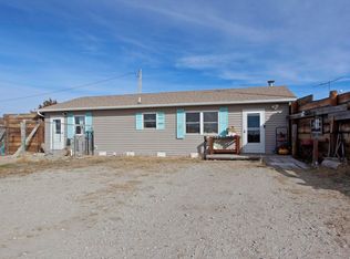8367 N Twin Lakes Rd, North Platte, NE 69101