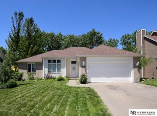 5019 Valley Forge Rd, Lincoln, NE 68521