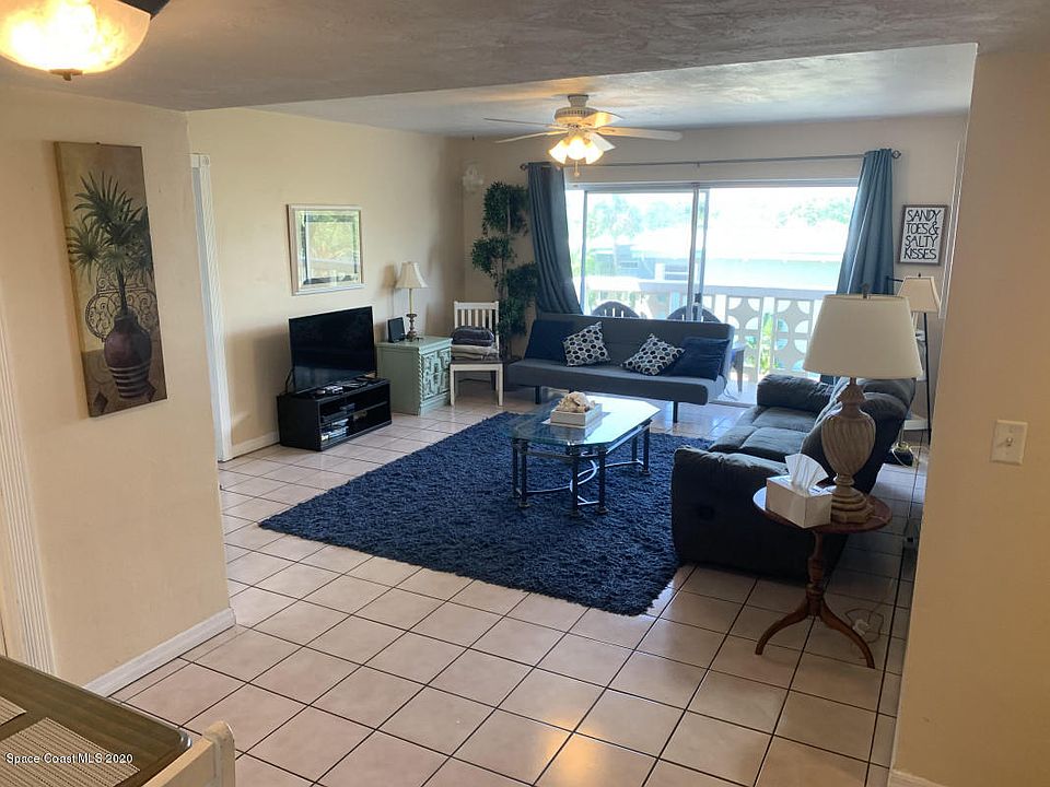 1st image of 223 Columbia Dr APT 332