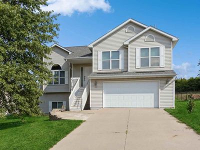 2031 Generry Dr, Coralville, IA, 52241