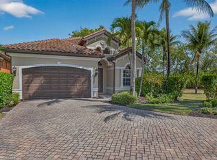 5757 Mango Cir, Naples, FL 34110