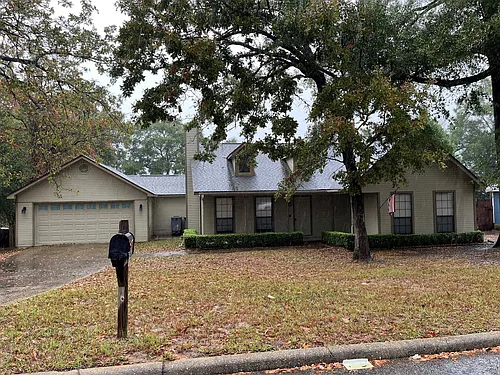 112 Blackhawk Dr Photo 1