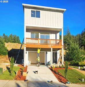 225 SW Sternwheeler Dr, Cascade Locks, OR, 97014