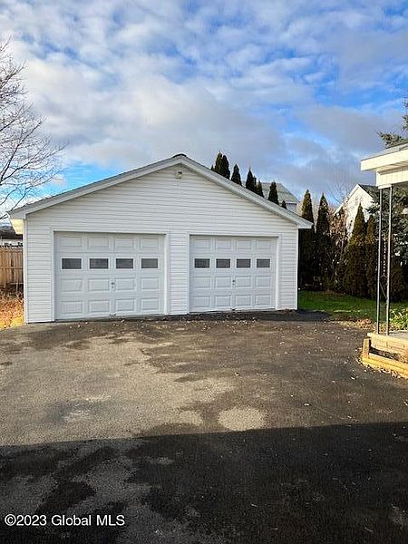 2nd image of 46 Saint Paul Street