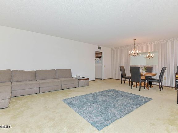5th image of 9639 W Willowbrook Dr