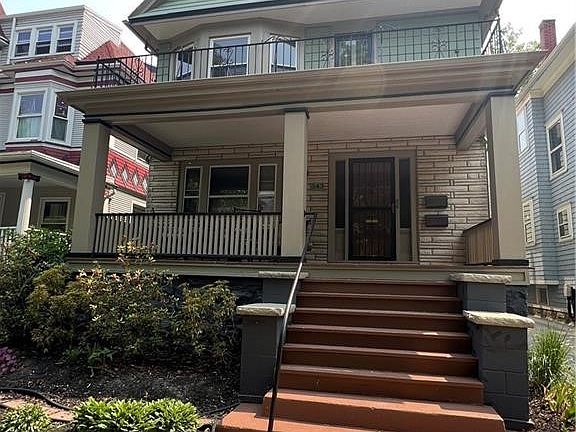 3rd image of 543 Potomac Ave