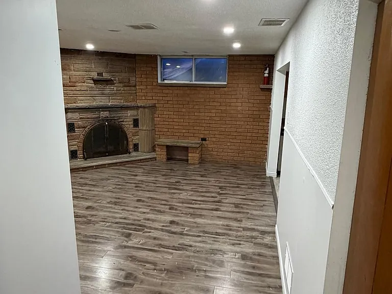 33 Prouse Dr — Photo 8