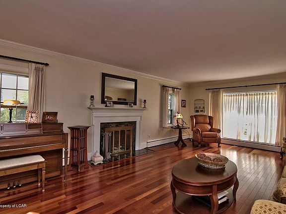 2nd image of 177 James St