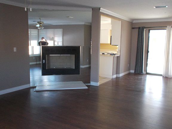3rd image of 2590 Sunkentree Dr