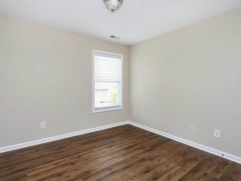 711-60 Keystone Park Dr — Photo 27