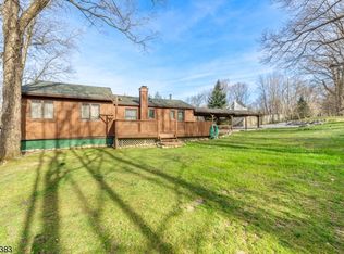 44 Lake Pochung Rd, Sussex, NJ 07461