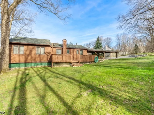 44 Lake Pochung Rd, Vernon Twp., NJ 07461