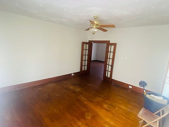 3rd image of 2021 N Peoria Rd