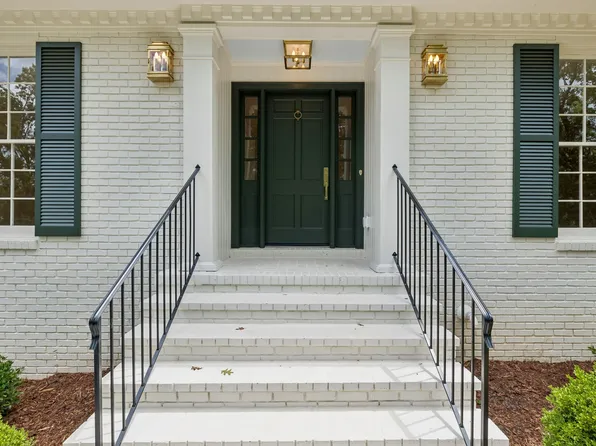 6004 Hillsboro Pike, Nashville, TN 37215