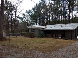 2078 Nixon Rd, Bessemer, AL 35022