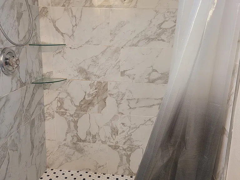 283 N Main St — Photo 7