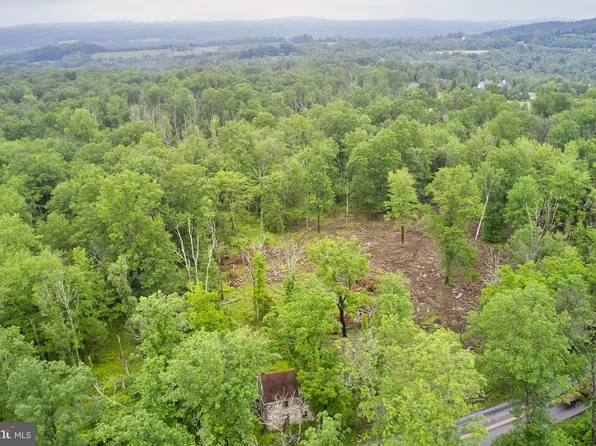 3051 Bursonville Rd, Riegelsville, PA 18077