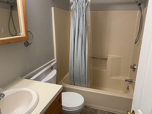 First Floor Bathroom