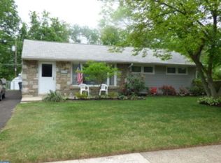 1275 Thomson Rd, Roslyn, PA 19001