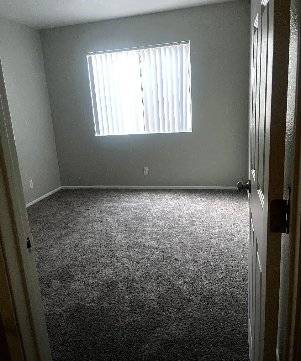 South Park Apartments — Photo 2