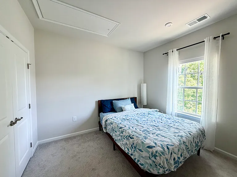 141 Callowhill Ln — Photo 19