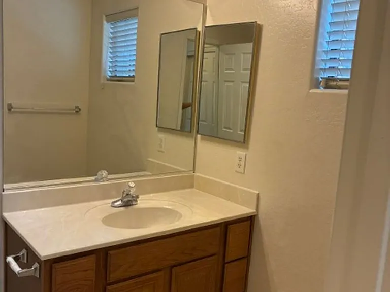 1119 Leaf Ln — Photo 22