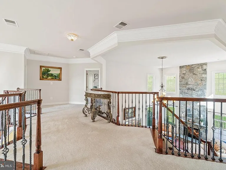 15000 Barlow Dr — Photo 24