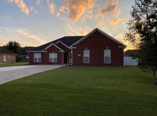 123 White Apple Dr, Harvest, AL 35749