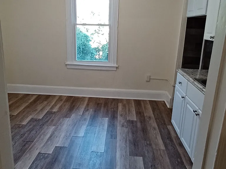 125 S 13th St #B — Photo 42
