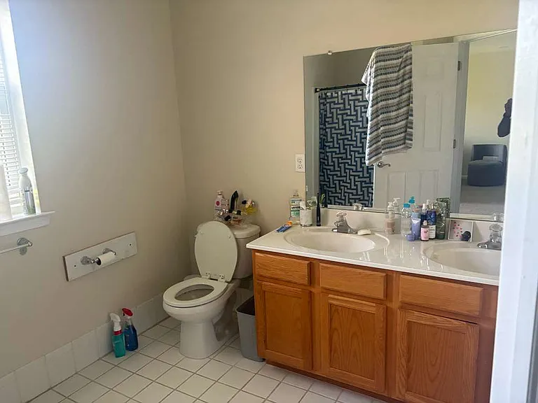 114 Oxford Falls Ct — Photo 15